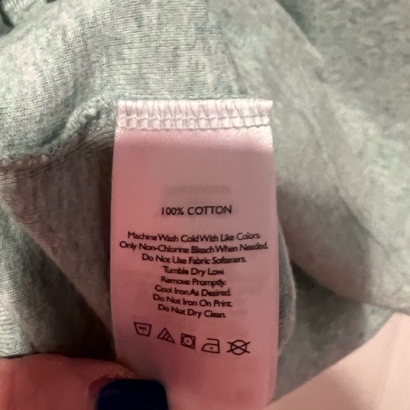 Eddie Bauer ladies short sleeve blouse. Sage green color. Size XL - Picture 3 of 3